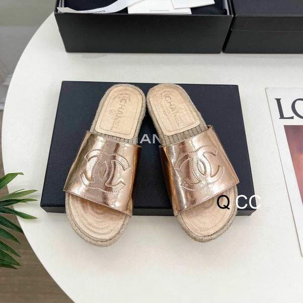 Picture of Chanel Slippers _SKUChanelsz35-40JX03423184